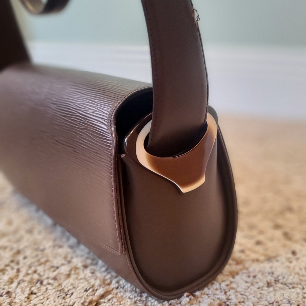 LOUIS VUITTON bag - Picture 3 of 11